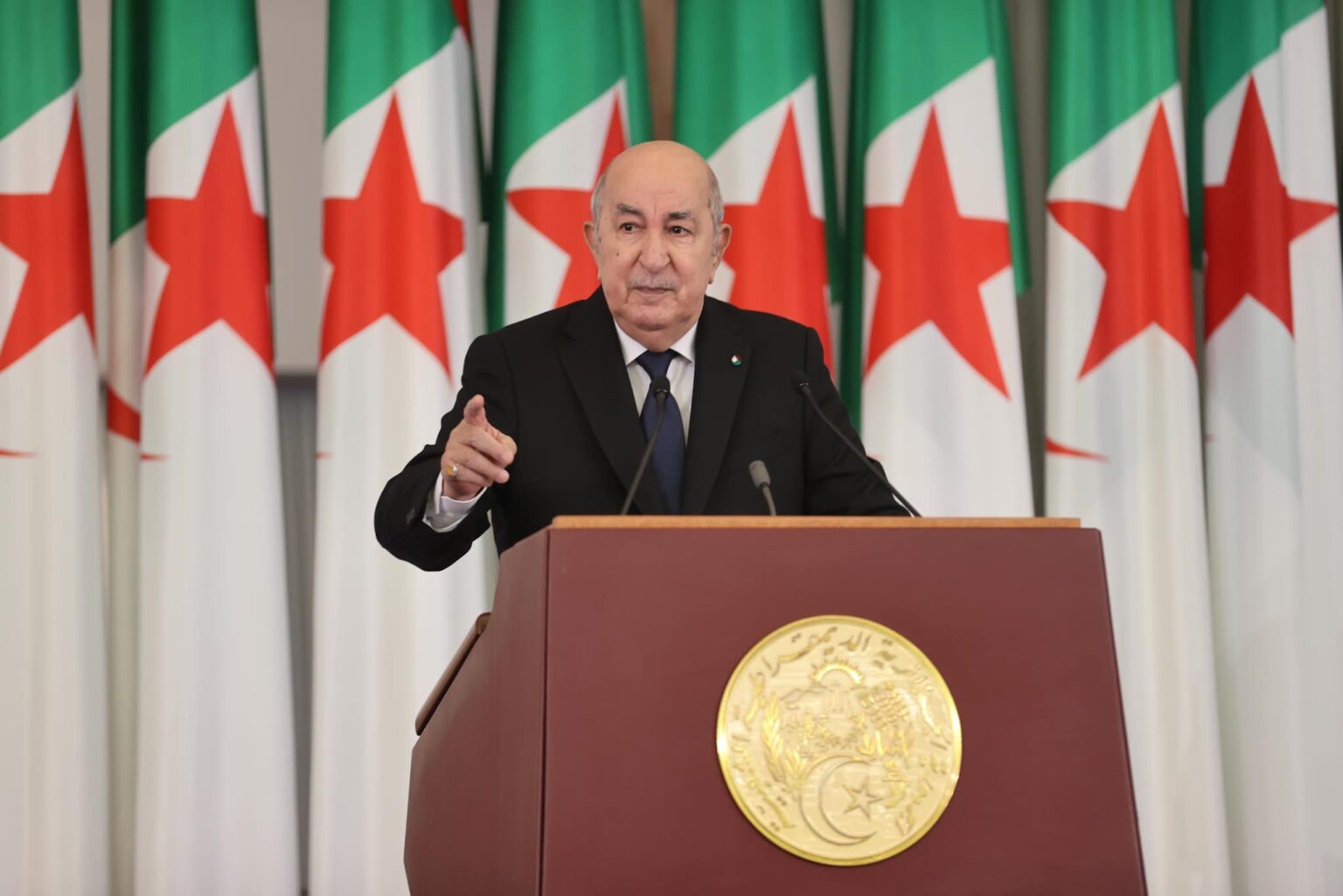 Algerian President Abdelmadjid Tebboune on Sunday reaffirmed his government's dedication to fighting corruption and announced plans for a national dialogue to address the country's internal challenges.