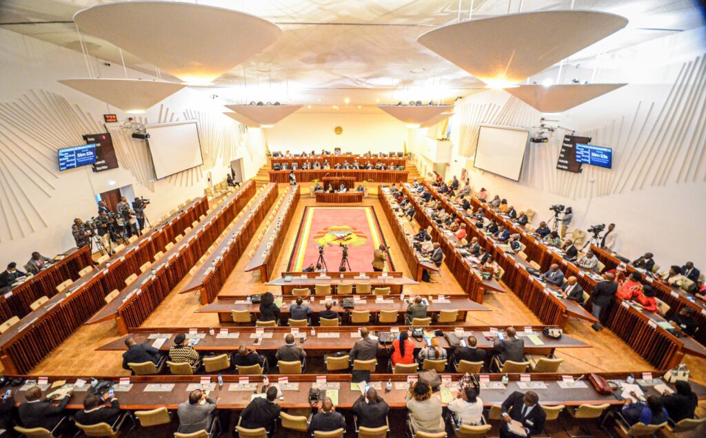 Mozambique's Parliament Sworn In Amid Opposition Boycott and Rising Unrest
