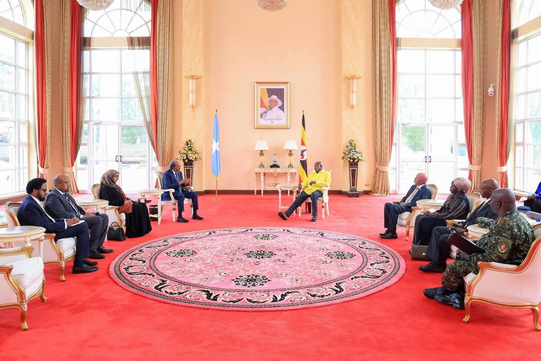 Somali President Hassan Sheikh Mohamud met with Ugandan President Yoweri Museveni in Kampala to discuss security, economic cooperation and counterterrorism efforts.