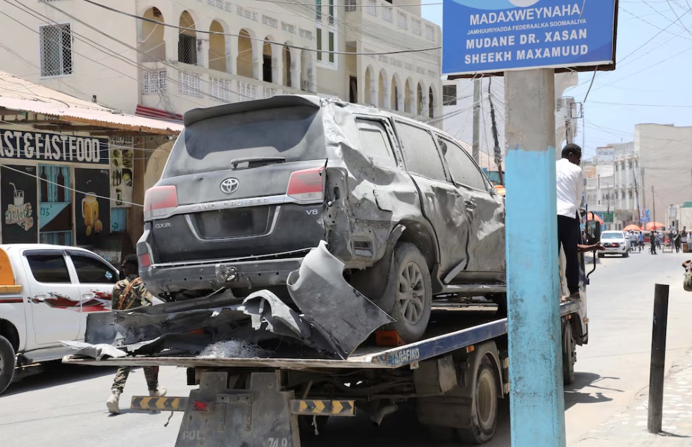 Somali President Survives Al Shabaab Bomb Attack on Convoy in Mogadishu