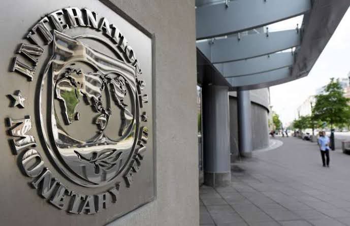 IMF Urges Nigeria to Adjust 2025 Budget Amid Falling Oil Prices