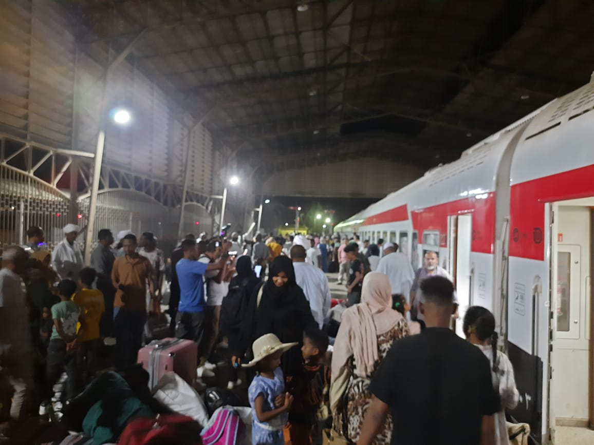 Egypt launches first repatriation train for Sudanese citizens fleeing conflict