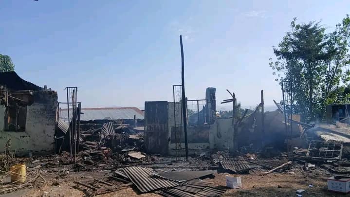 Ethiopia regime targeted its own police stations and civil service buildings in Debre Tabor in Amhara region with drone strikes as "scorched earth" tactic to prevent FANO from controlling them