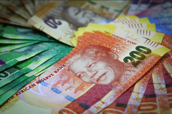 South Africas Economy Sees 2.4 Average Growth between 1994 and 2022