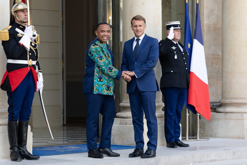 Madagascar’s Randrianirina Meets Macron During European Tour - DNE Africa