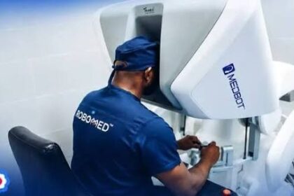 Nigeria performs first tele-robotic surgery to remove kidney tumour in Abuja